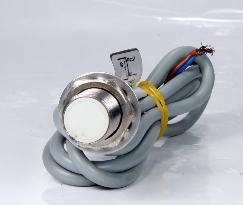 Carlo Gavazzi Inductive Proximity Switch Sensor IA18DSF08DO